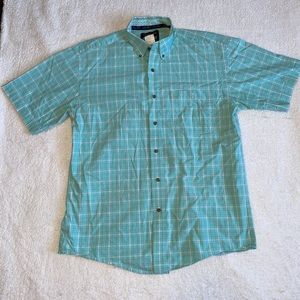 Teal wrangler pearl snap 
Tag size M 
GEORGE STRAIT COLLECTION